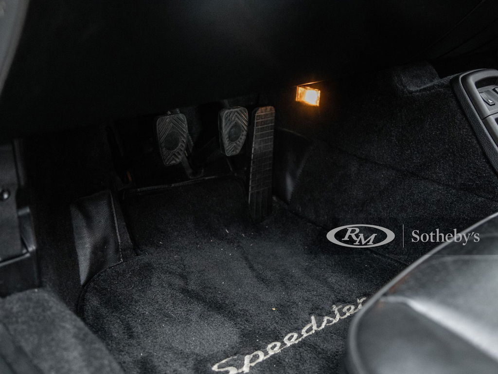 Porsche 964 Carrera 2 Speedster