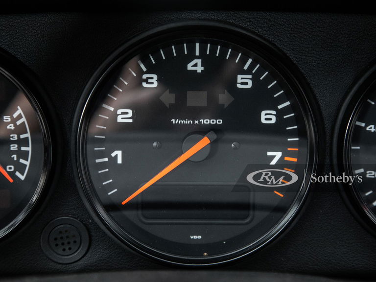 Porsche 964 Carrera 2 Speedster