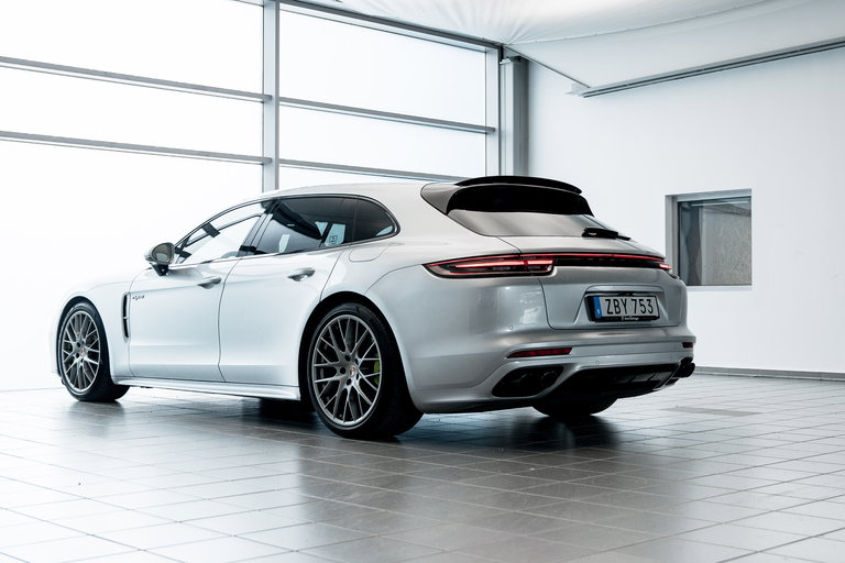 Porsche Panamera 4 E-Hybrid