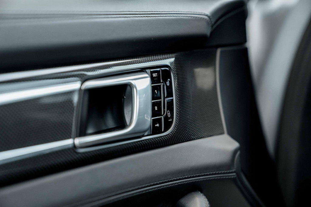 Porsche Panamera 4 E-Hybrid