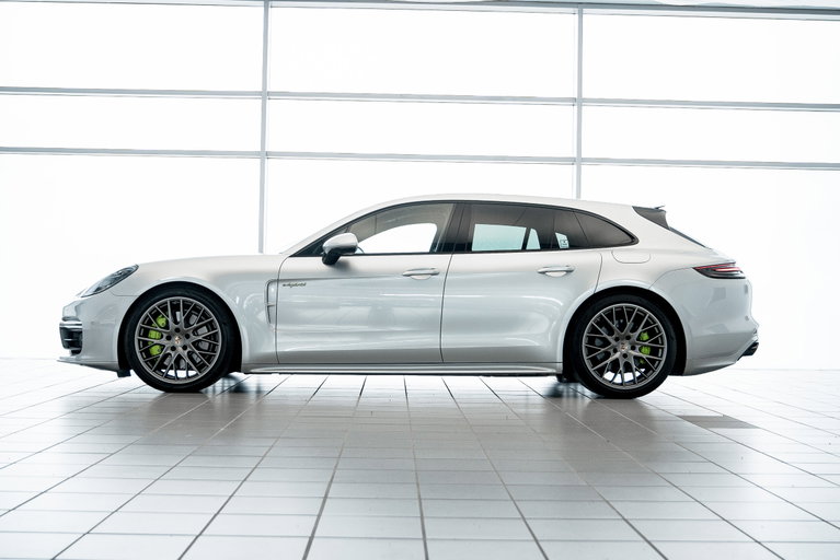 Porsche Panamera 4 E-Hybrid