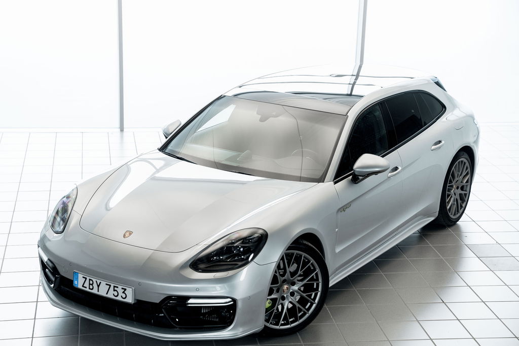 Porsche Panamera 4 E-Hybrid