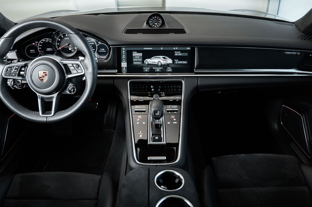 Porsche Panamera GTS