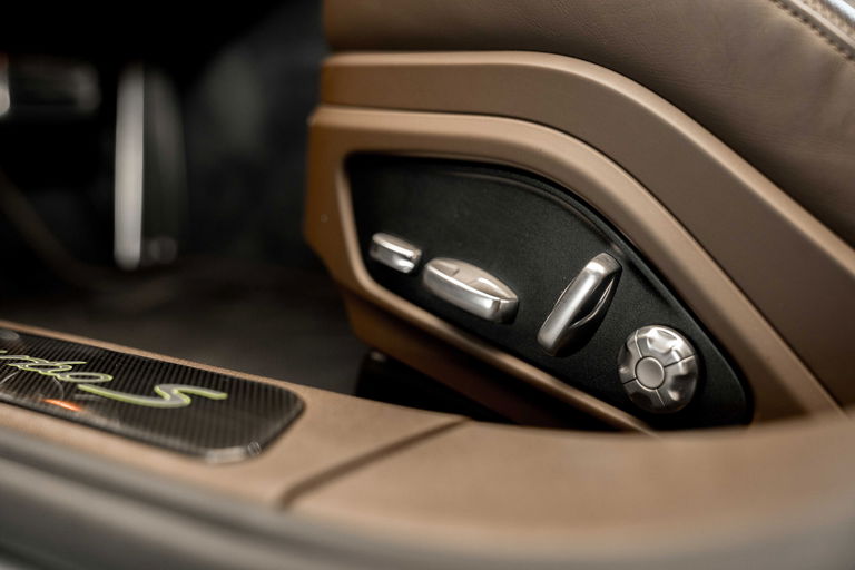 Porsche Panamera Turbo S E-Hybrid