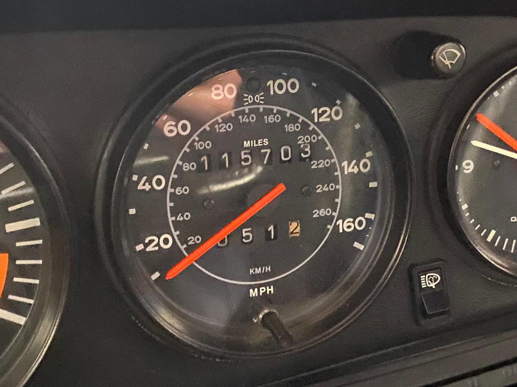 Porsche 911 Carrera 3.2 (US)