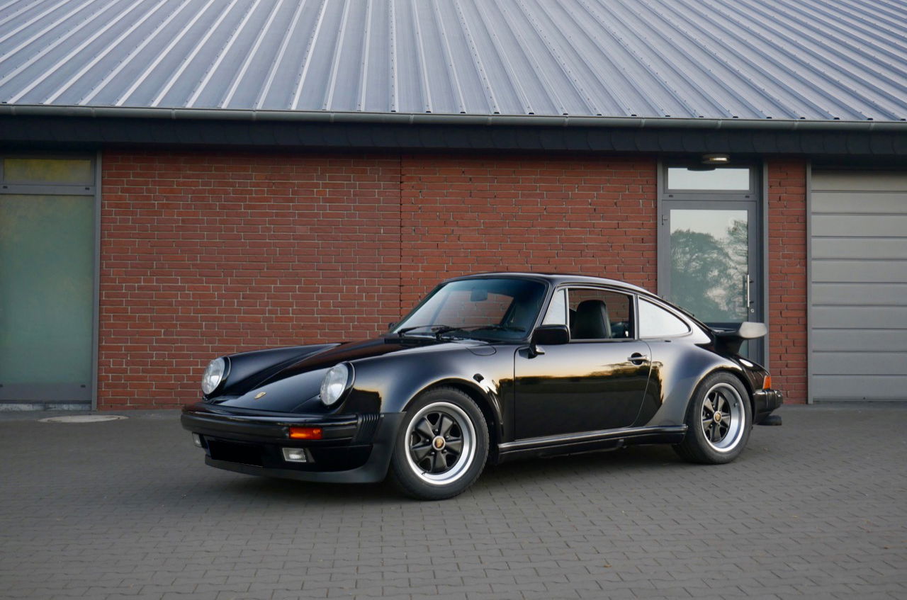 Porsche 911 Turbo 3.3
