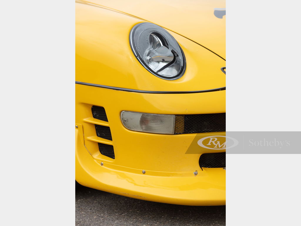 Porsche RUF CTR2
