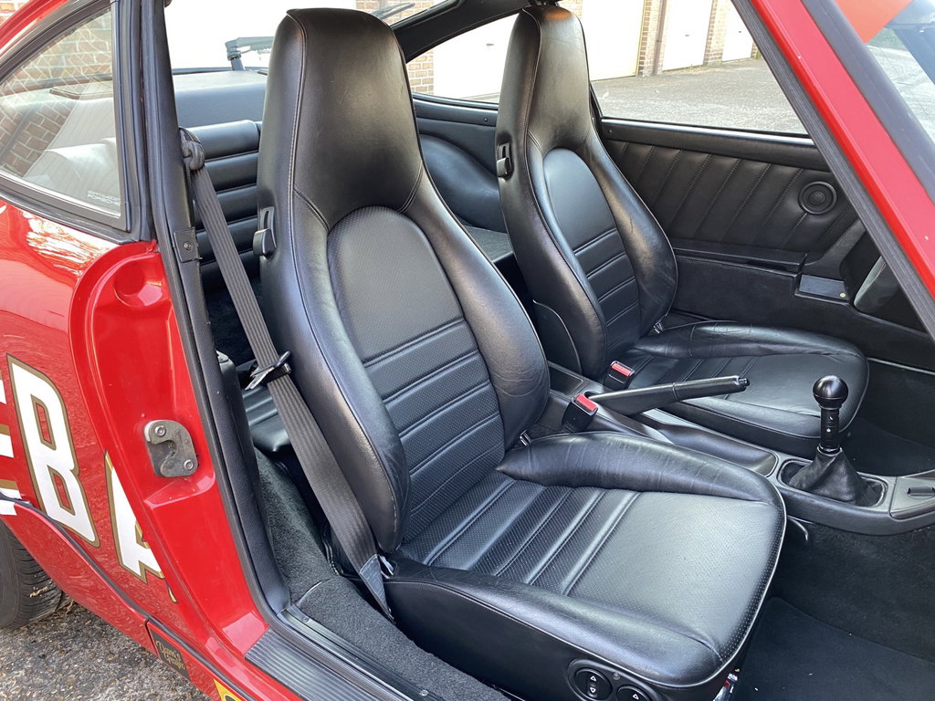 Porsche 964 Carrera 4
