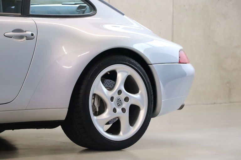 Porsche 993 Carrera 4