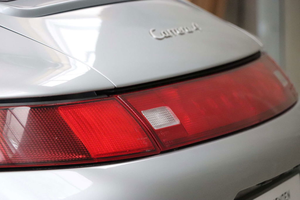 Porsche 993 Carrera 4