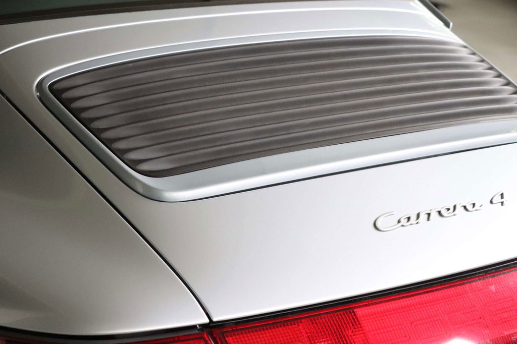 Porsche 993 Carrera 4