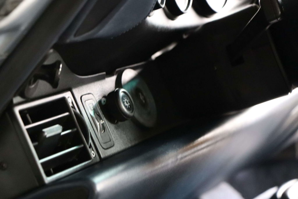 Porsche 993 Carrera 4