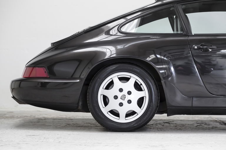 Porsche 964 Carrera 4