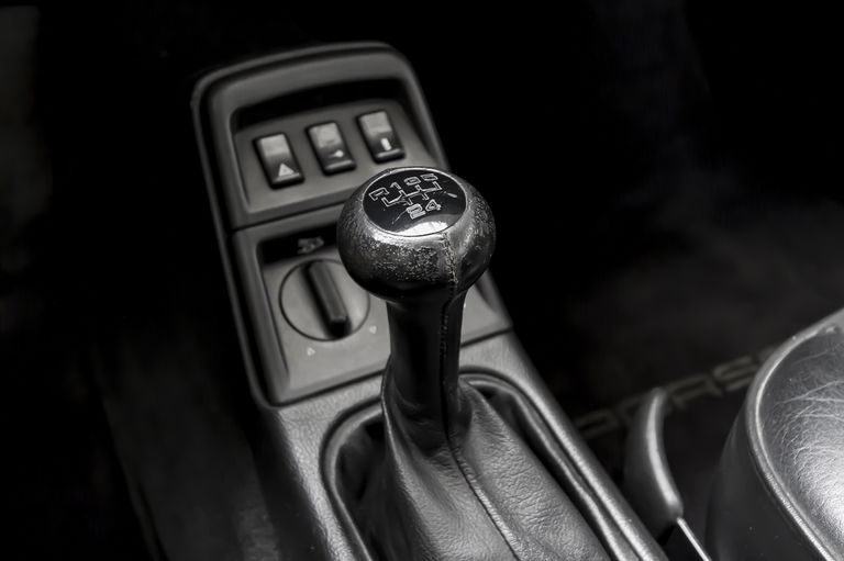 Porsche 964 Carrera 4