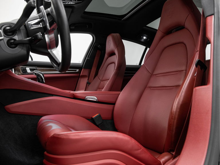 Porsche Panamera 4 E-Hybrid
