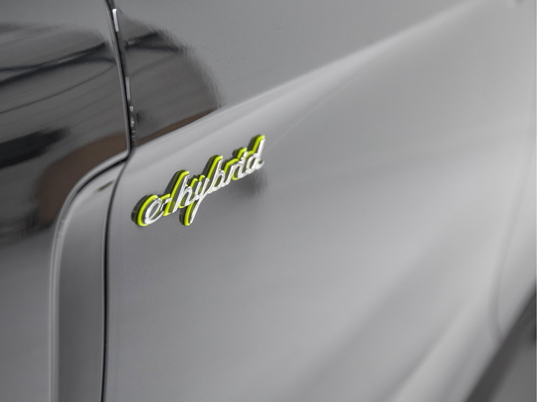 Porsche Panamera 4 E-Hybrid