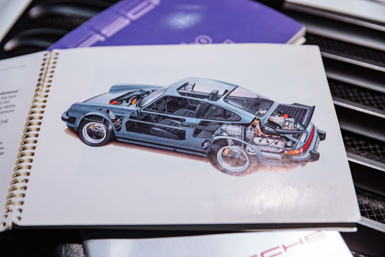 Porsche 911 Turbo 3.3