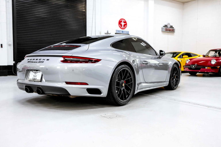 Porsche 991.2 Carrera GTS