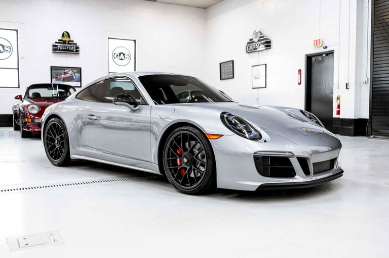 Porsche 991.2 Carrera GTS