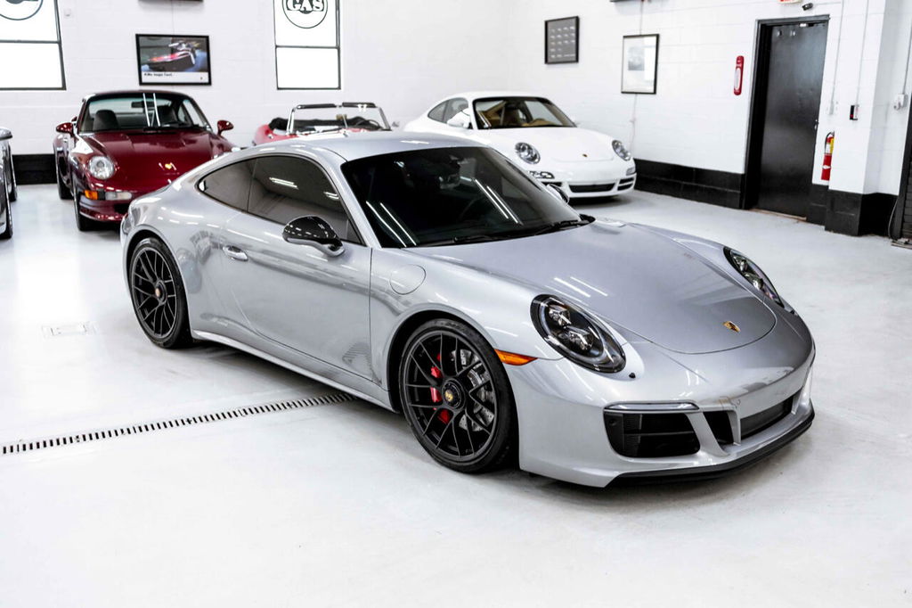 Porsche 991.2 Carrera GTS