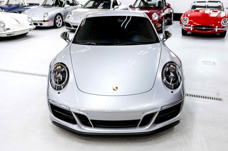 Porsche 991.2 Carrera GTS