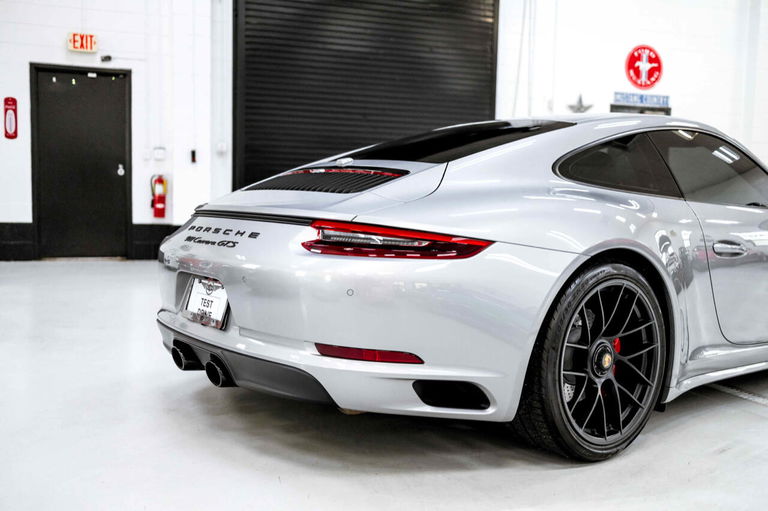 Porsche 991.2 Carrera GTS