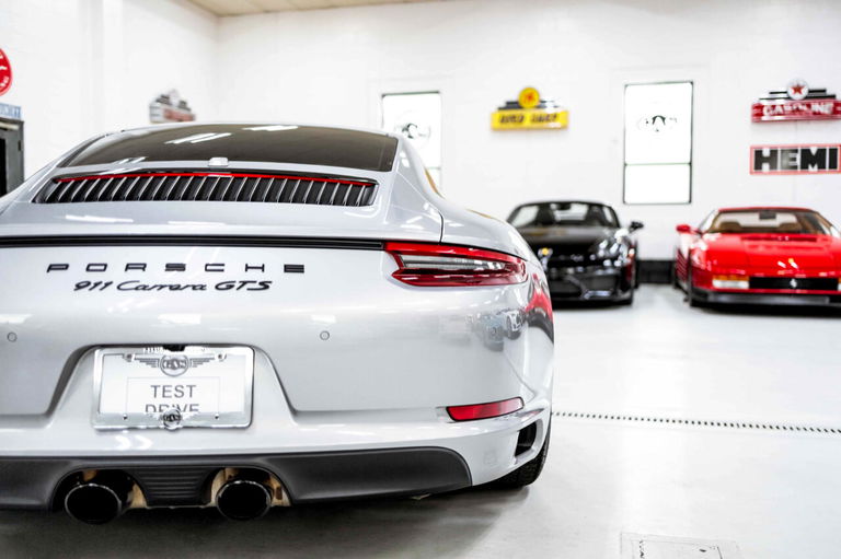 Porsche 991.2 Carrera GTS