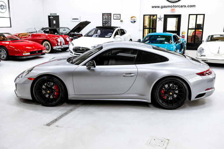 Porsche 991.2 Carrera GTS