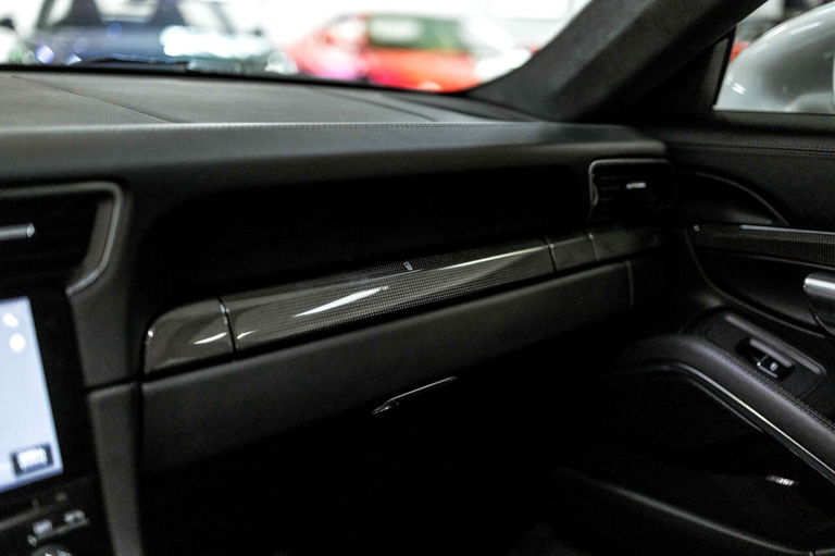 Porsche 991.2 Carrera GTS