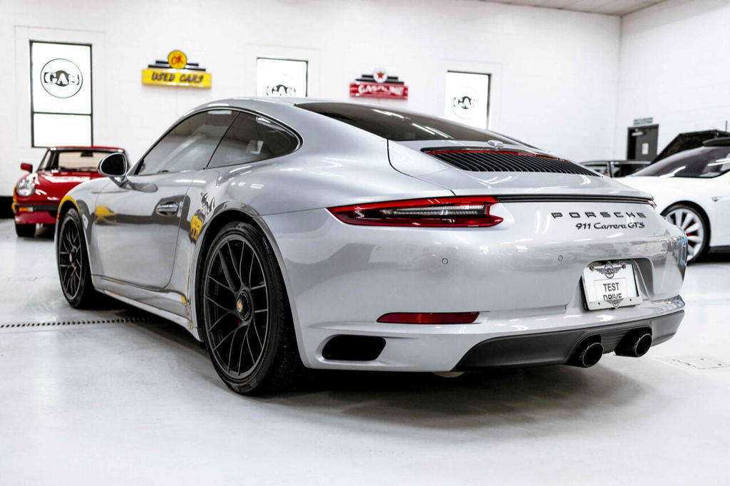 Porsche 991.2 Carrera GTS