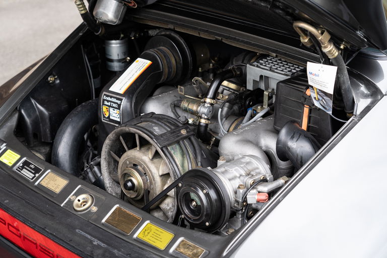 Porsche 911 Carrera 3.2