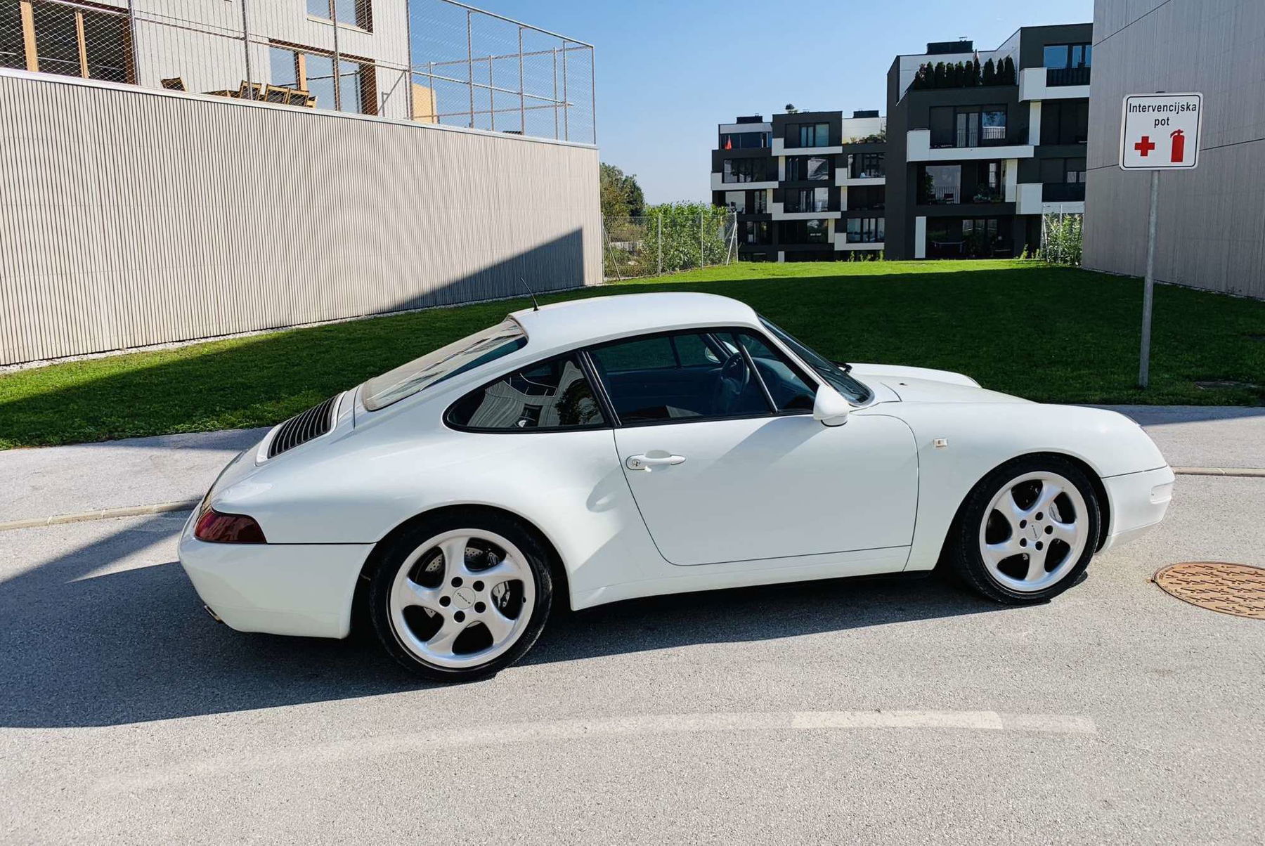Porsche 993 Carrera 4