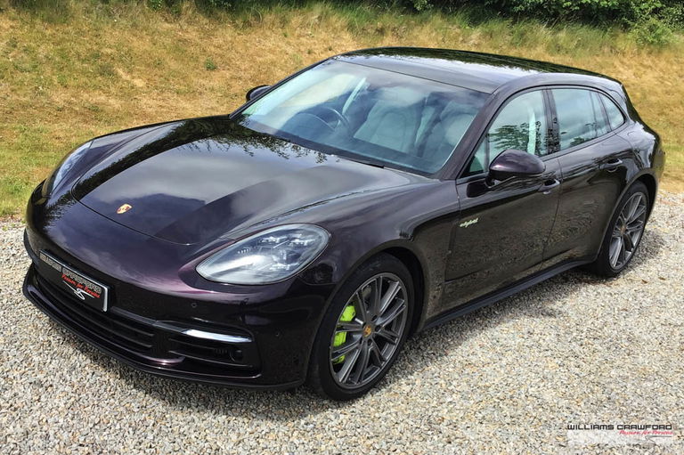 Porsche Panamera 4 E-Hybrid