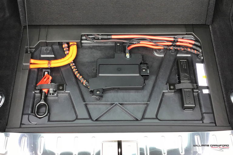 Porsche Panamera 4 E-Hybrid