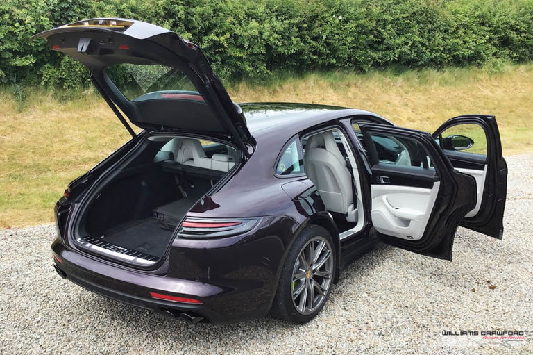 Porsche Panamera 4 E-Hybrid