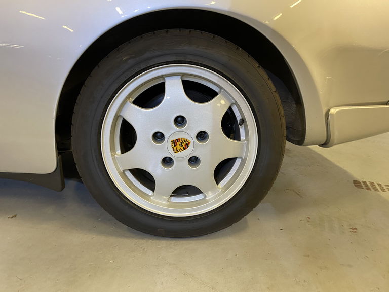 Porsche 944 Turbo Cabriolet