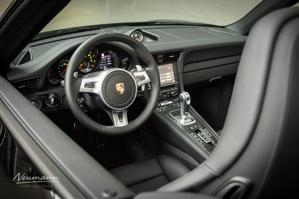 Porsche 991 Carrera 4 GTS