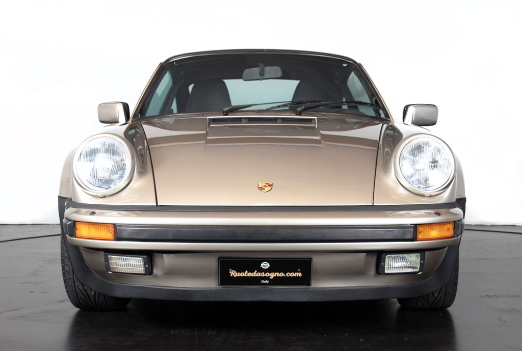 Porsche 911 Turbo 3.3