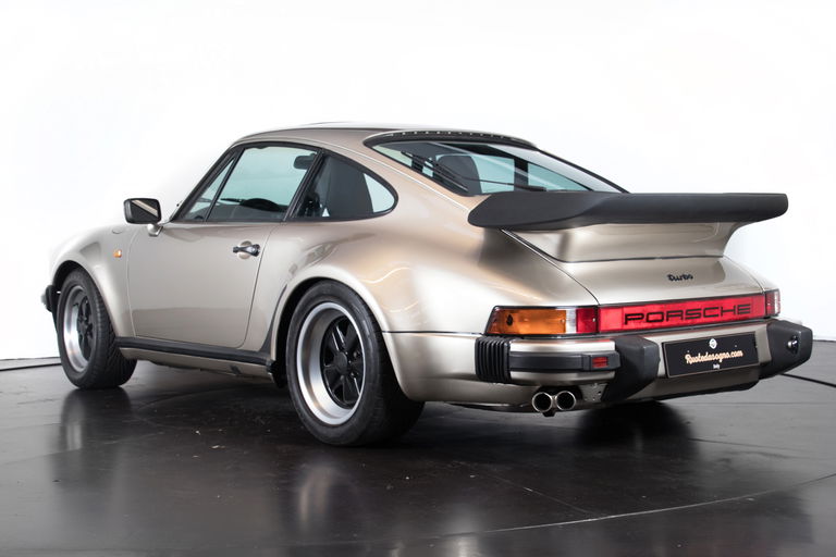 Porsche 911 Turbo 3.3