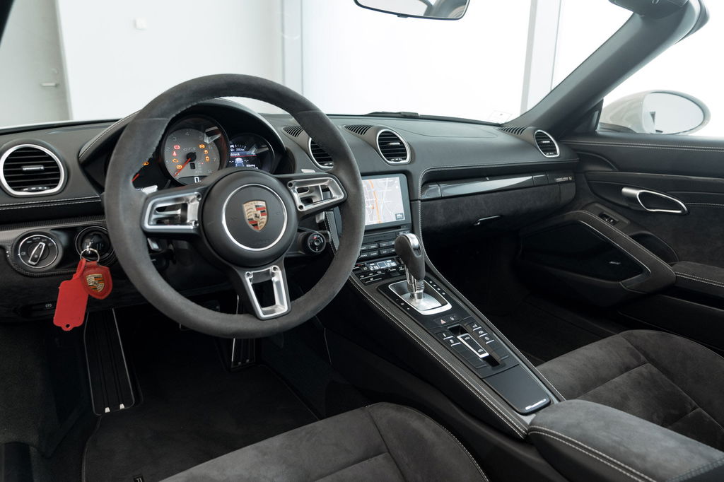 Porsche 718 Boxster GTS