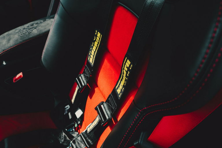 Porsche 718 Cayman GT4 Sports Cup Edition