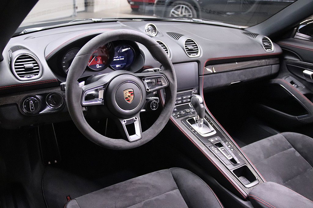 Porsche 718 Boxster GTS