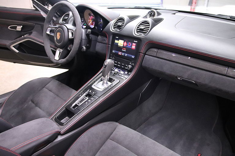 Porsche 718 Boxster GTS