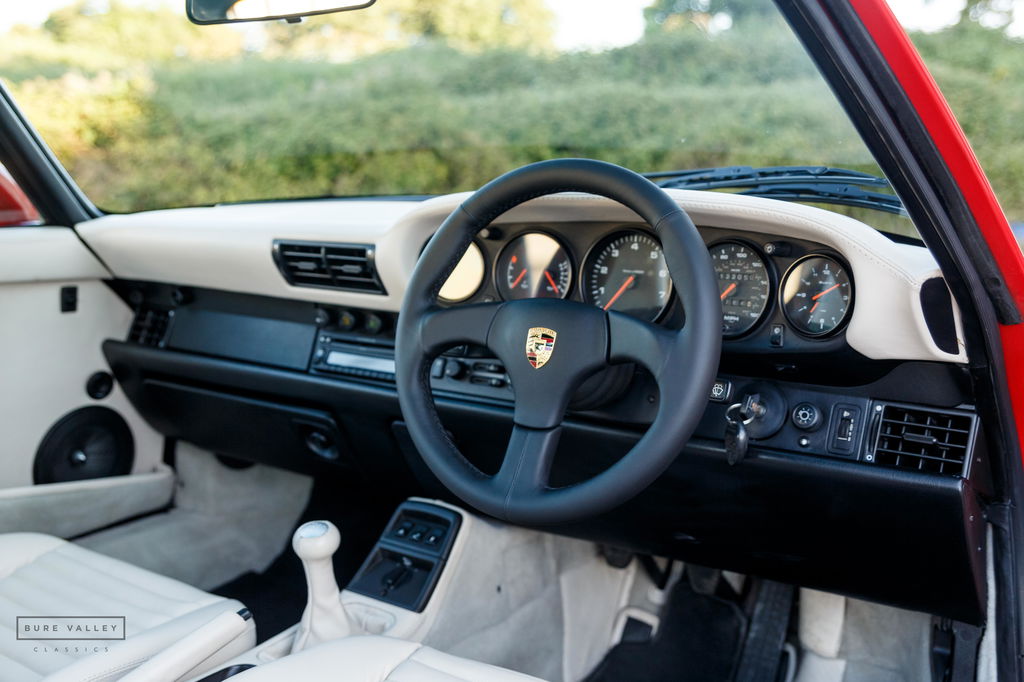 Porsche 964 Carrera 2