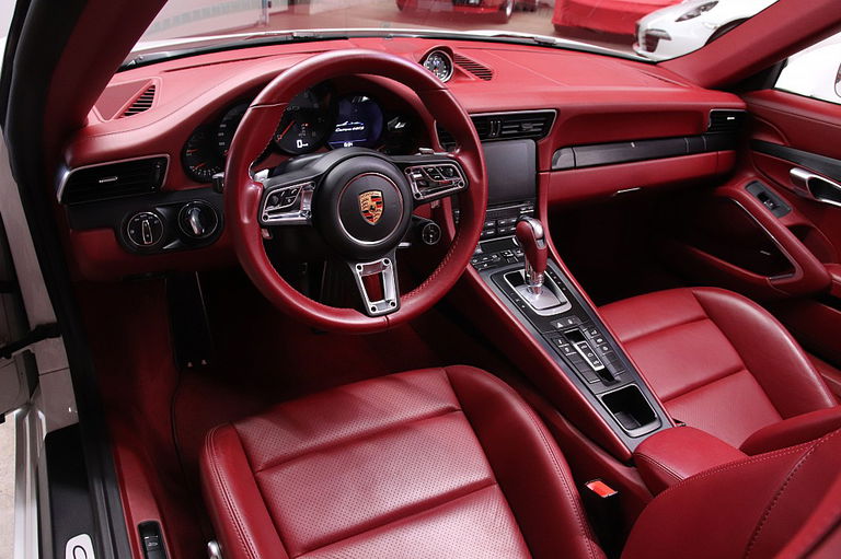 Porsche 991.2 Carrera 4 GTS