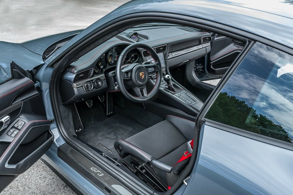 Porsche 991.2 GT3 Touring