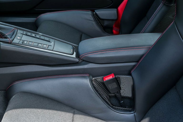 Porsche 991.2 GT3 Touring