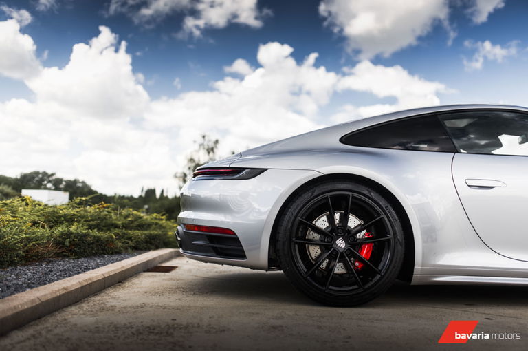 Porsche 992 Carrera 4S