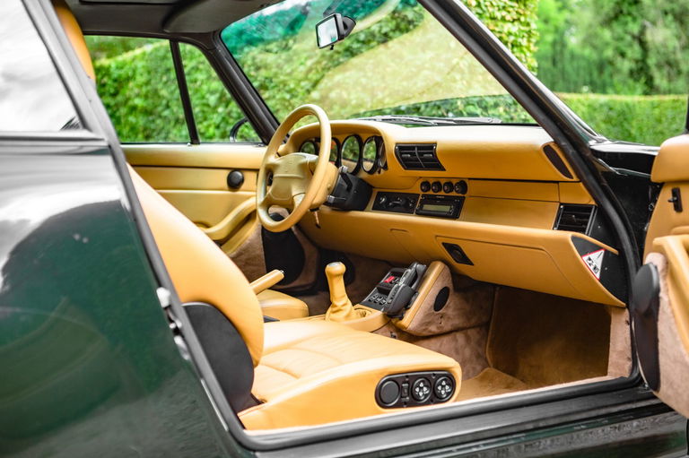 Porsche 993 Carrera 4S