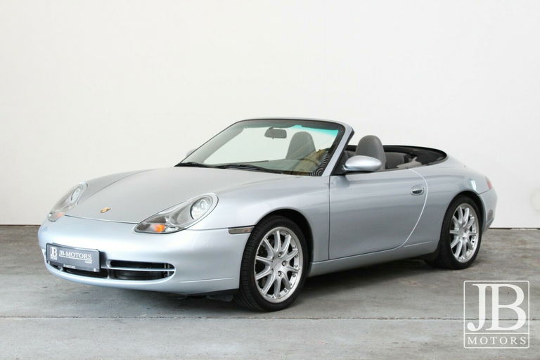 Porsche 996 Carrera 4
